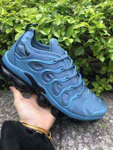 Scarpa da corsa con cuscino d'aria grande Nike Air Vapormax Plus TN 4045