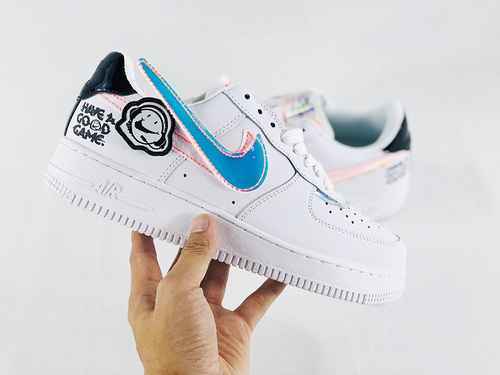 Nike Nike Air Force 1 Low Esports Laser 3645 con mezza taglia