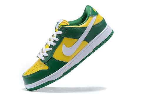 Nike Dunk Low SP Brazil CU1727700 3645 con mezze misure