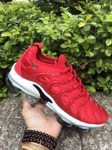 Scarpa da corsa con cuscino d'aria grande Nike Air Vapormax Plus TN 3645