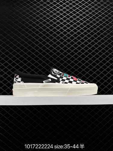 2 Vulcanized Genuine VANS Vans One Step Black and White Sports Casual Board Shoes Size: 35 36 36.5 3