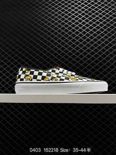 Vans Wallpaper Authentic Wallpaper Series Black and White Checkerboard Smiling Face 66 Printed Casua