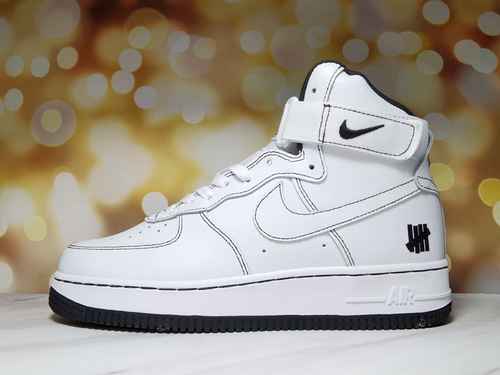 Nike Air Force 1 High CV1753104 3645 con mezza taglia