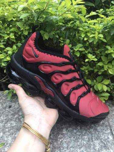 Scarpa da corsa con cuscino d'aria grande Nike Air Vapormax Plus TN 4045