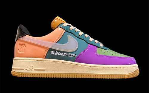 Undefended x Nike Air Force 1 Low 3645 con mezza misura