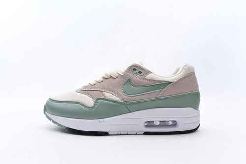 Nike Air Max 1 Mica Green DZ4549100 3647 con mezza taglia