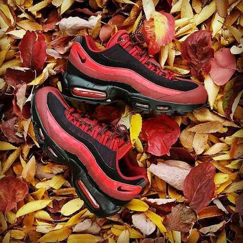 Nike Air Max 95 Essential Nero Rosso 749766600 4046