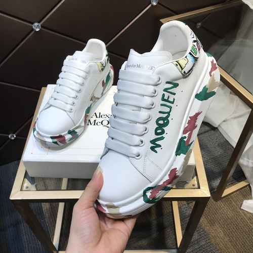 1092340 McQueen Couples Nuove scarpe da ginnastica casual versatili 3544