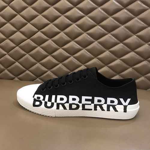 Scarpa Uomo Burberry Codice 0216B50 Taglia 3844 45 personalizzata senza reso o cambio