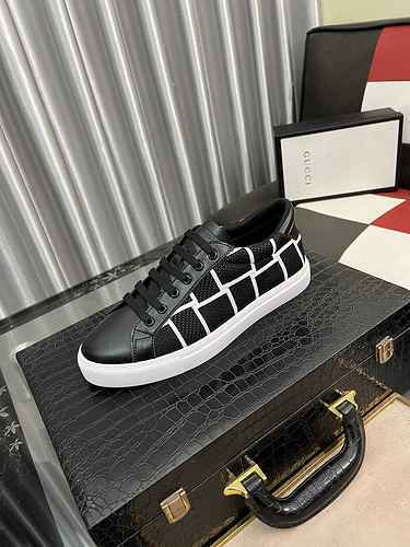 GUCCI Men's Shoe Code: 0528B30 Size: 38-44