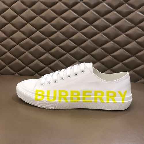 Scarpa Uomo Burberry Codice 0216B50 Taglia 3844 45 personalizzata senza reso o cambio