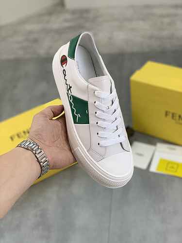 Scarpa da uomo Fendi Codice 0521B50 Taglia 3844 45 Personalizzata non reso o cambio