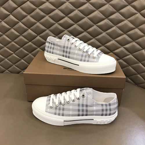 Scarpa Uomo Burberry Codice 0216B40 Taglia 3844 45 personalizzata senza reso o cambio