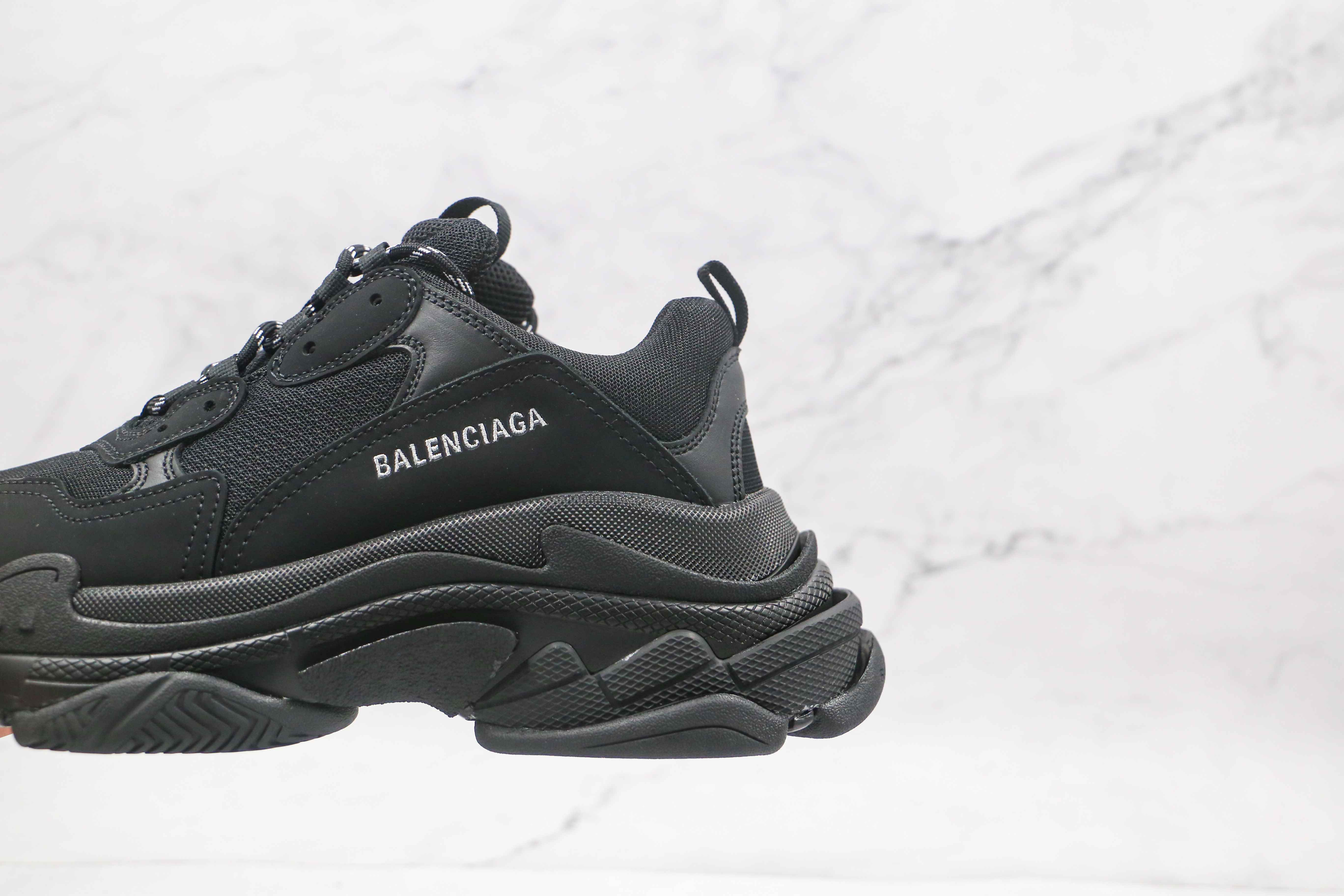 巴黎世家1代 全黑 白字母印花 Balenciaga 巴黎世家 1.0 初代 复古老爹鞋-4.jpg