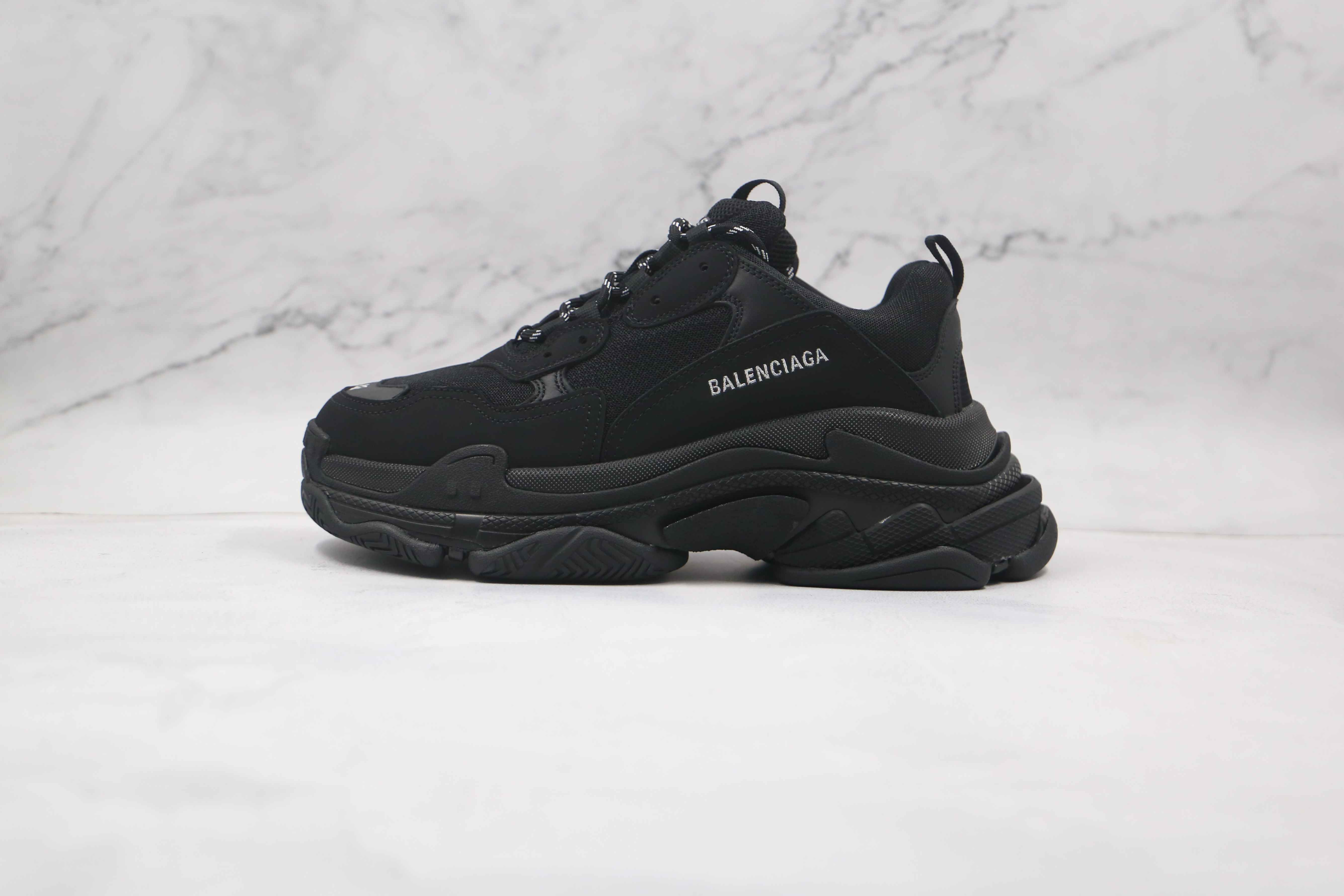 巴黎世家1代 全黑 白字母印花 Balenciaga 巴黎世家 1.0 初代 复古老爹鞋-1.jpg