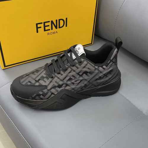 Codice scarpa da uomo Fendi 0509B90 Taglia 3845 Standard personalizzato questa taglia 45