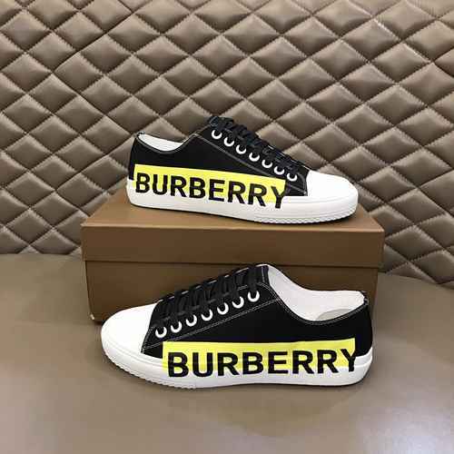 Scarpa Uomo Burberry Codice 0216B50 Taglia 3844 45 personalizzata senza reso o cambio