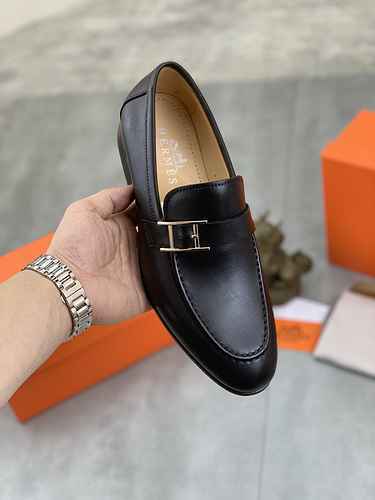 Hermes Men's Shoe Code: 0510B70 Size: 38-44