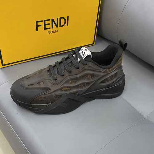 Codice scarpa da uomo Fendi 0509B90 Taglia 3845 Standard personalizzato questa taglia 45