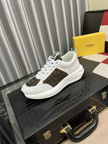 Scarpa Uomo Fendi Codice 0528B50 Taglia 3844