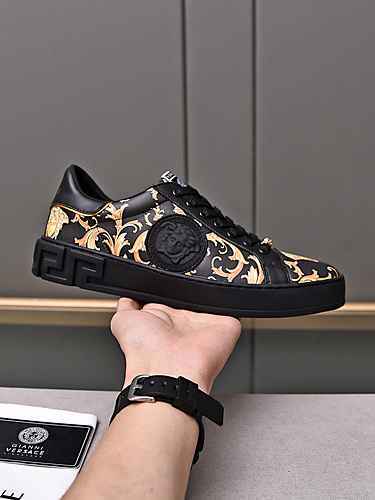 Scarpa Uomo Versace Codice 0704B30 Taglia 3844 personalizzata al 45