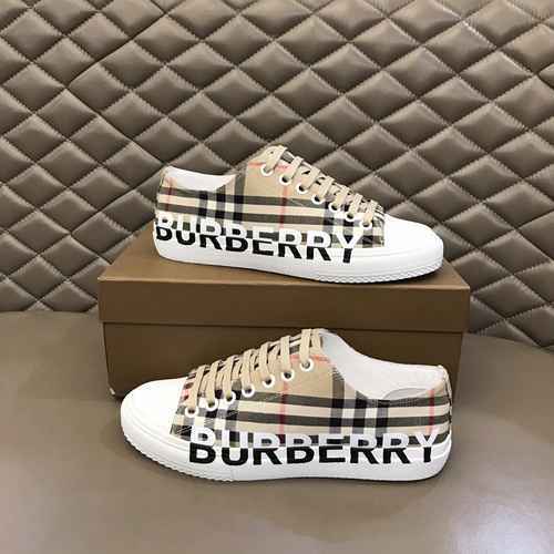 Scarpa Uomo Burberry Codice 0216B50 Taglia 3844 45 personalizzata senza reso o cambio