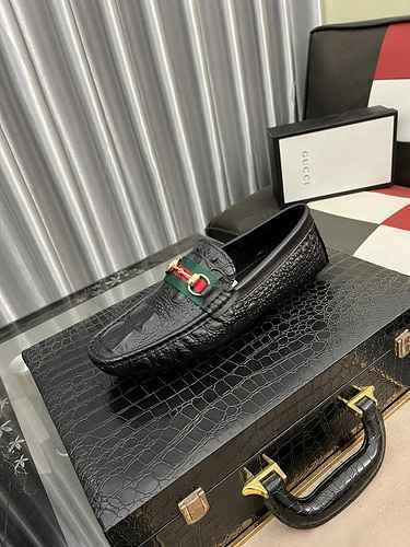 GUCCI Men's Shoe Code: 0528B30 Size: 38-44