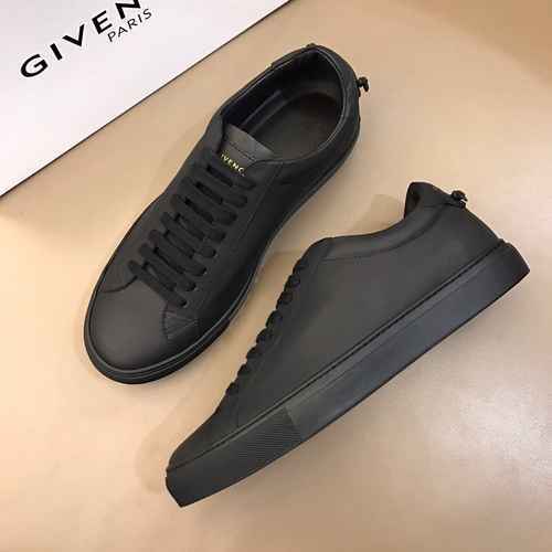 Givenchy Couple Code: 0216B30 Size: Women's 35-39, Men's 38-44 (45 Customized non refundable)