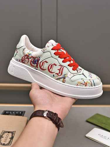 GUCCI Couple Code: 0602C50 Size: Female 35-41, Male 38-46 (Female 41, Male 45-46, Customized non ret