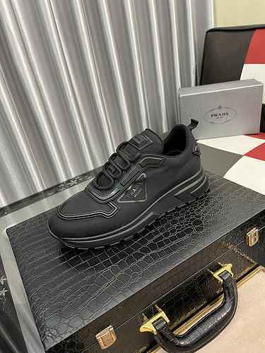 Scarpa Prada Uomo Codice 0608B50 Taglia 3844