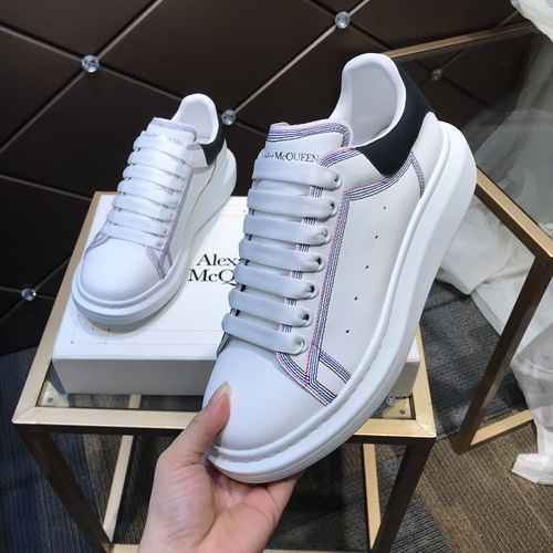 1092330 McQueen Couples Nuove scarpe da ginnastica casual versatili 3544