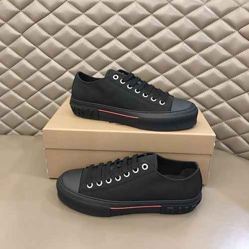 Scarpa Uomo Burberry Codice 0216B40 Taglia 3844 45 personalizzata senza reso o cambio