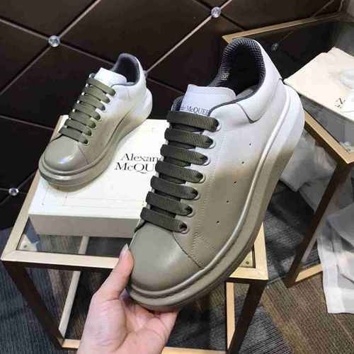 1092330 McQueen Coppia Nuove Versatili Sneakers 3544