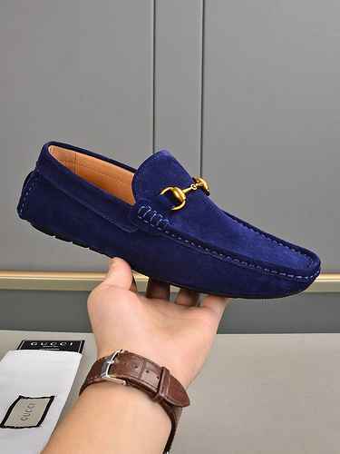 GUCCI Men's Shoe Code: 0704B30 Size: 38-44 (45, 46 47 Customized non return or exchange)