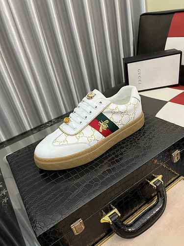 GUCCI Men's Shoe Code: 0528B40 Size: 38-44