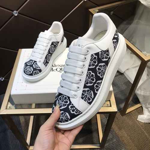 1092310 McQueen Couples Nuove scarpe da ginnastica casual versatili 3544