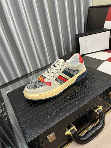 GUCCI Men's Shoe Code: 0528B50 Size: 38-44