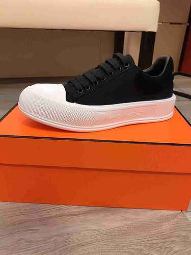 1245220 Le ultime scarpe casual di McQueens per coppie 3544