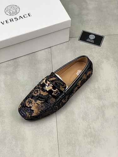 Codice scarpa da uomo Versace 0521B20 Taglia 3844 45 personalizzato, non reso o cambio