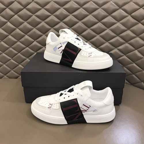 Scarpa Uomo Valentino Codice 0414B60 Taglia 3844 personalizzata al 45