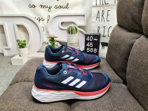 566DAdidas ADO Terrex Agravic scarpe sportive in mesh traspirante, ammortizzanti e resistenti all'us