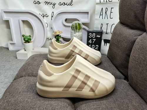 192 Origini Dadidas Le scarpe Duck Adifom Superstar sono realizzate con 50 materiali naturali e rinn