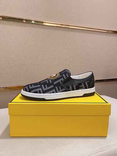 Scarpa Uomo Fendi Codice 0706B30 Taglia 3844