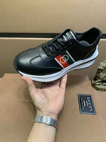 GUCCI Scarpa Uomo Cod. 0710B60 Taglia 3844