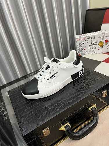 Dolce&Gabbana Men's Shoe Code: 0712B50 Size: 38-44