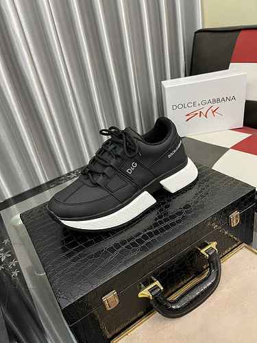 Dolce&Gabbana Men's Shoe Code: 0712C00 Size: 38-46