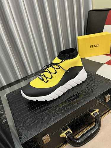 Scarpa Uomo Fendi Codice 0712B40 Taglia 3845