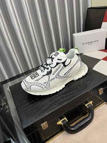 Scarpa Uomo Givenchy Codice 0712C10 Taglia 3844