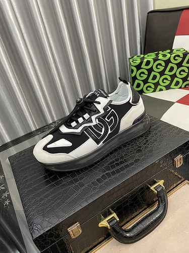 Dolce&Gabbana Men's Shoe Code: 0712B90 Size: 38-46