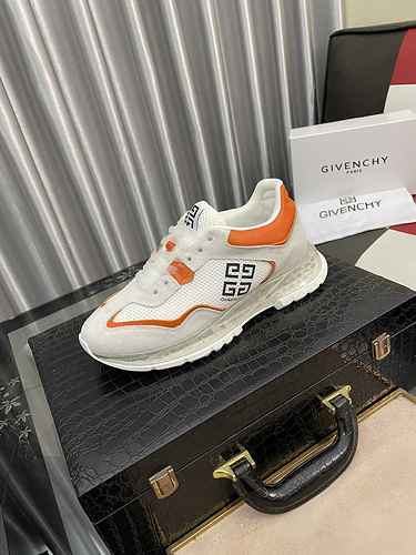 Scarpa Uomo Givenchy Codice 0712C20 Taglia 3844